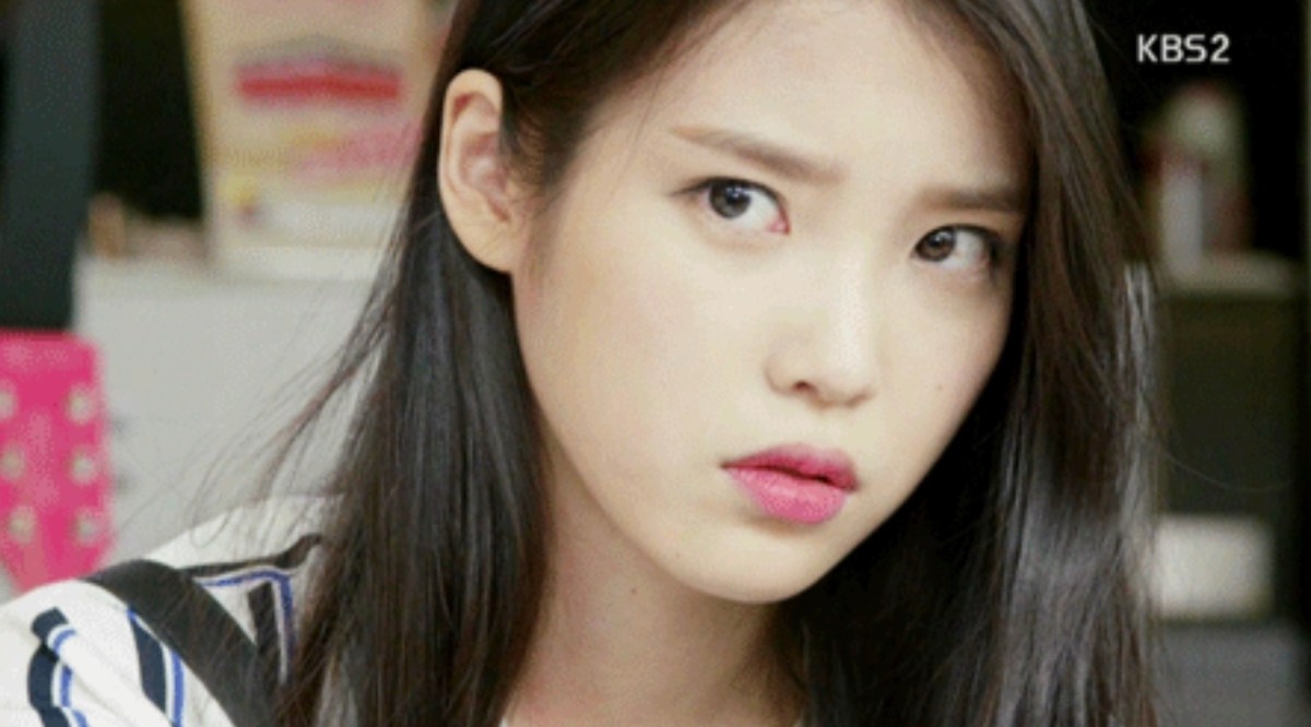 學會在生氣時雙手叉腰、輕輕跺腳﹐配以幾句聽來似撒嬌多於發脾氣的氣話