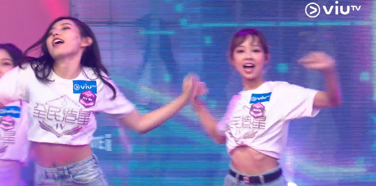 《全民造星4》81-90號參賽者 (左一Christine、左三youtube頻道「啱Channel」成員Jackie、右三IG音樂人何珮)