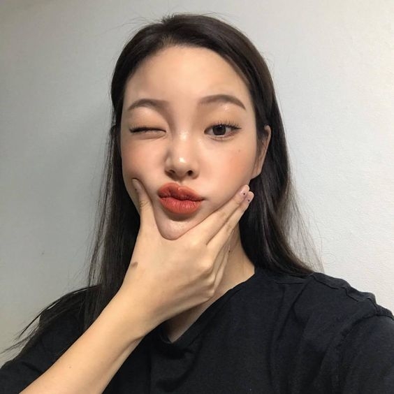 【凍齡童顏】一個動作摧毀護膚成果！不想皺紋滿臉就要戒掉這5個下意識動作！