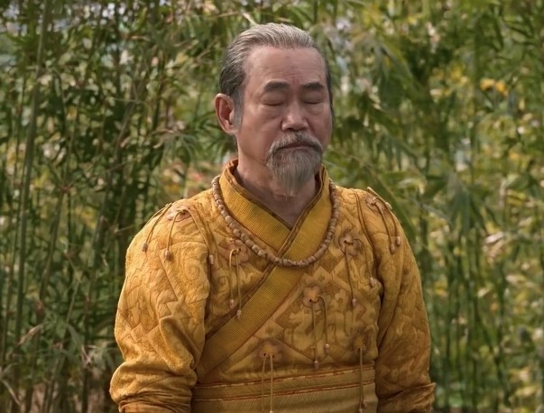 元華一向被指似《咕嚕咕嚕魔法陣》的結他他老伯,不過近日驚喜現身在電影《尚氣》