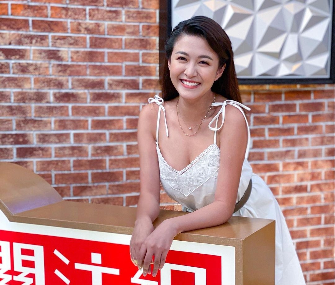 TVB小花江嘉敏(Kaman)說話一向直接,近日她上無綫節目《代溝關注組》作嘉賓
