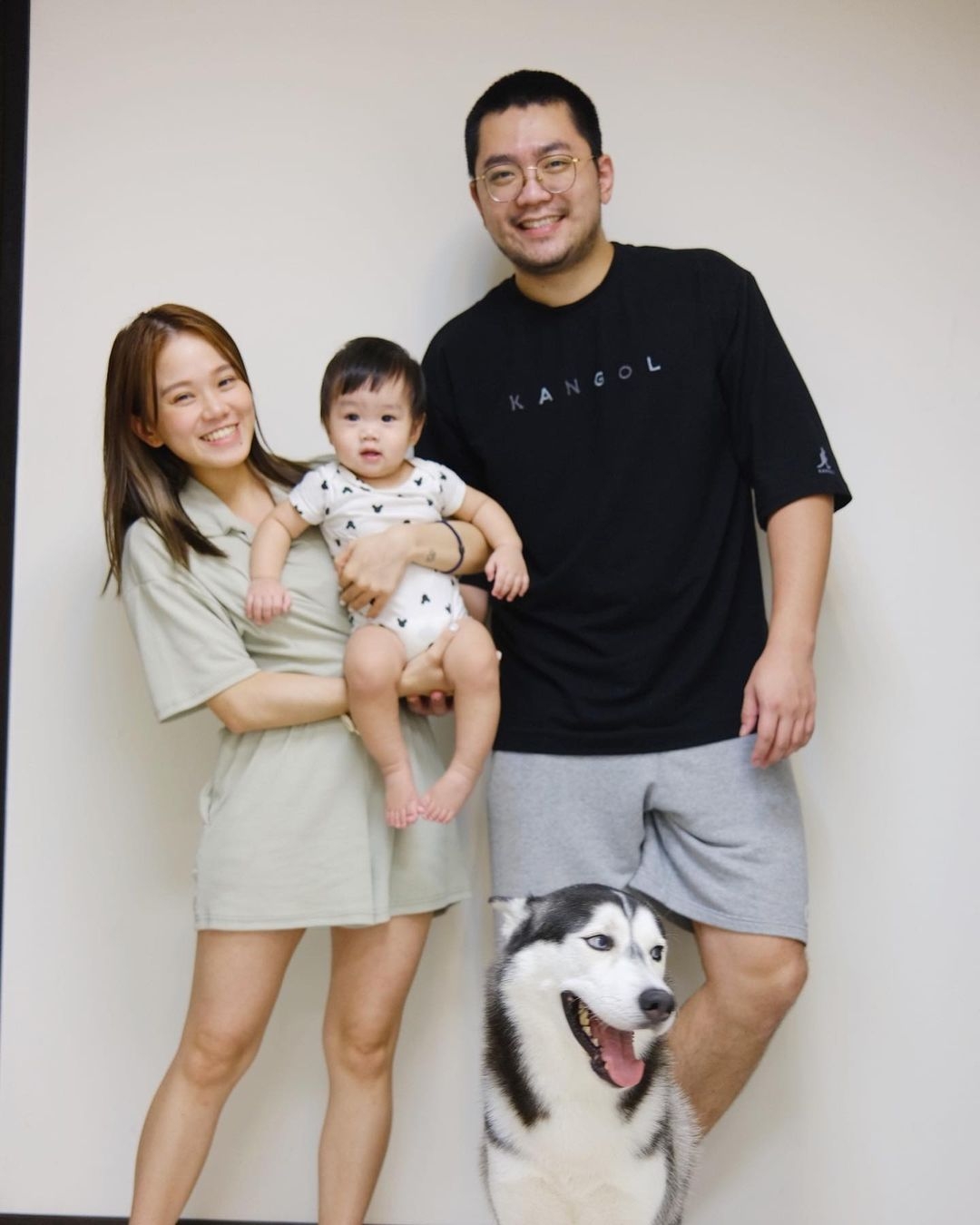 陳彥婷去年 11 月更誕下可愛兒子「小黃金」, YouTube 上亦多了不少讓觀眾甚有共鳴的新手爸媽育兒影片,一家人的互動相當溫馨可愛~皓平)的「新手爸媽日記」系列等日常影片俘虜觀眾!