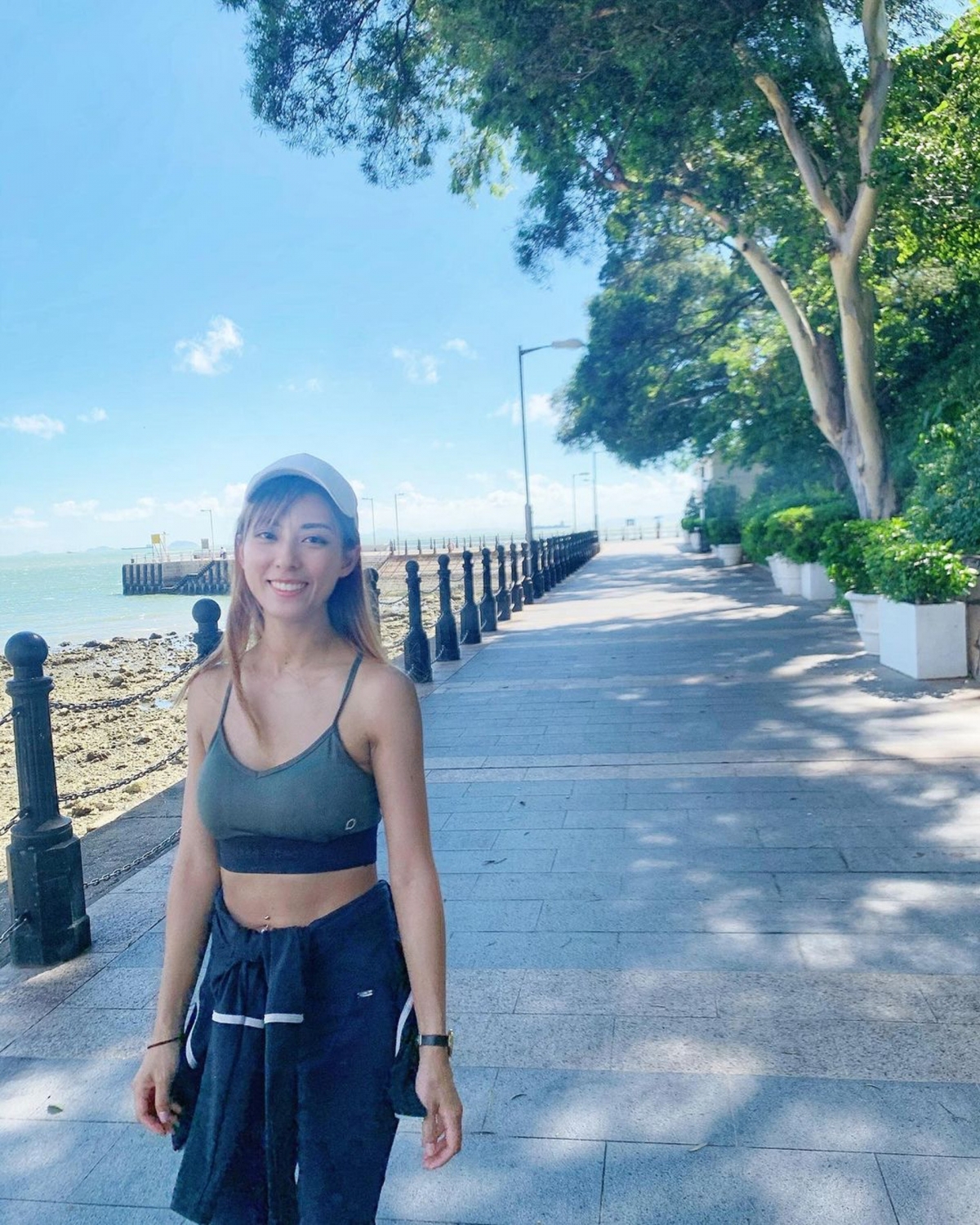 去年 Benny 與 Toby 的模特兒朋友蔡佩賢(Kitty)傳出緋聞,之後兩人更傳出反面之說;