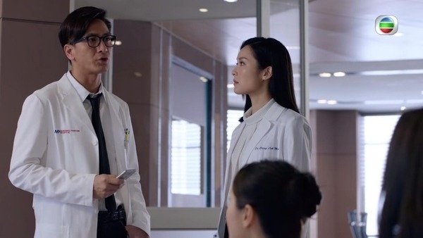 醫生經過診斷並照胃鏡後發現李小姐的十二指腸有潰瘍病,並有喉頭性出血