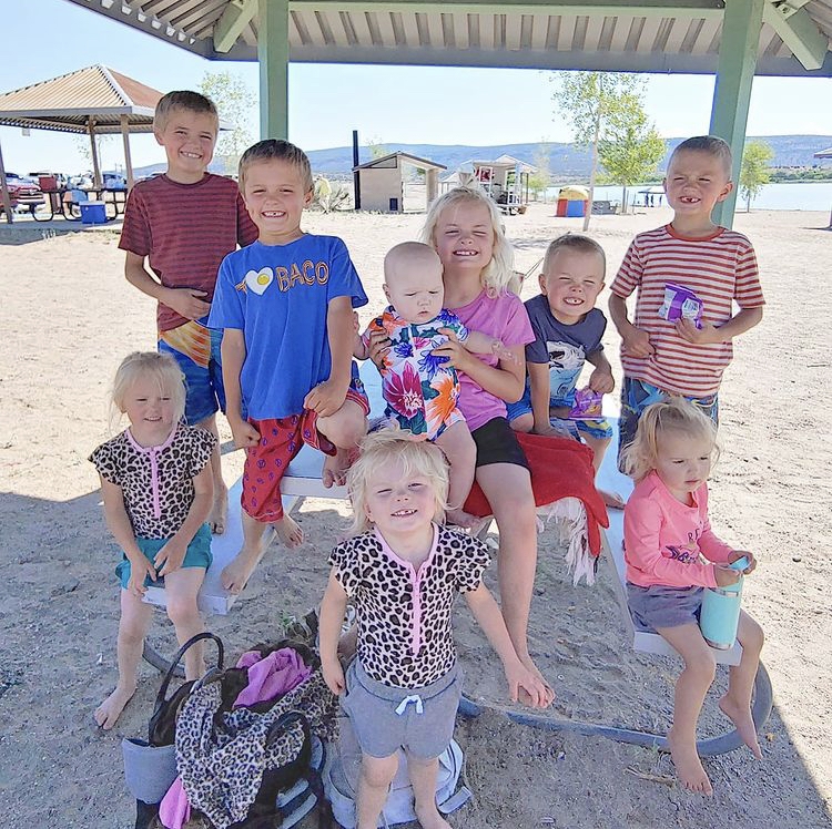 Courtney透露不希望再次剖腹生子，因此打算生下第12個孩子後就正式「封肚」～