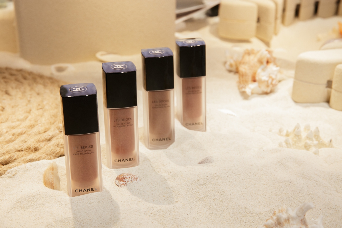 CHANEL 推出新系列的 Les Beige 胭脂採用了 Hydra Beauty 山茶花保濕系列
