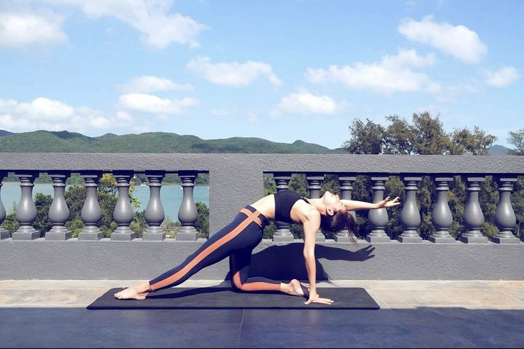 豪華天台背山面海!