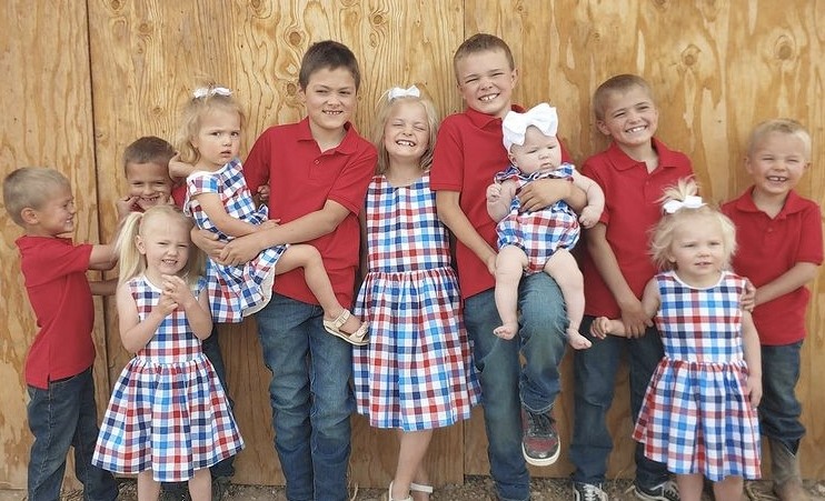 近日，他們的大家庭又準備添加一位新成員！