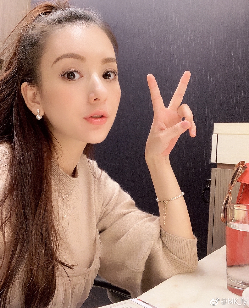 34 歲方媛自嫁給郭富城後，就被傳媒冠以「天王嫂」的稱號！