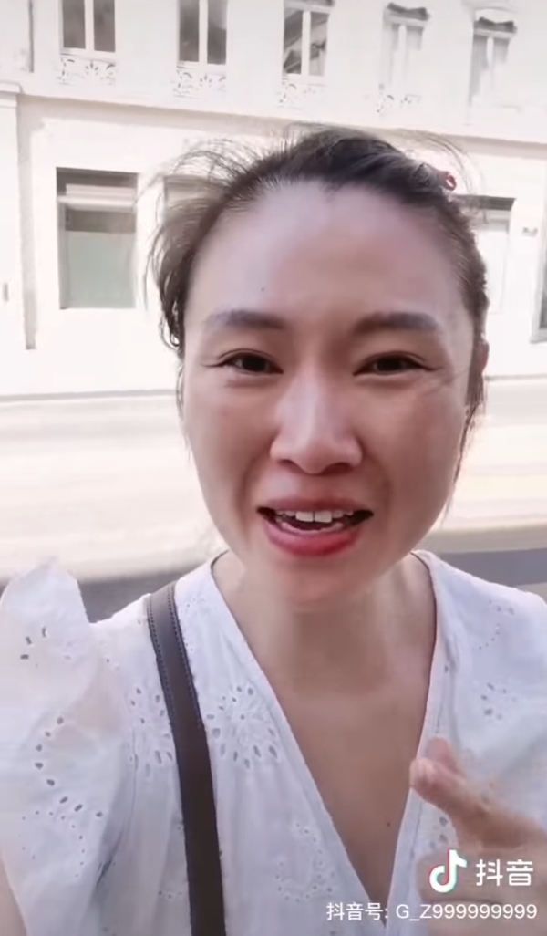 移居比利時的中國網紅,就因為一段在法國旅遊時看見中國銀行而激動大哭的影片而爆紅