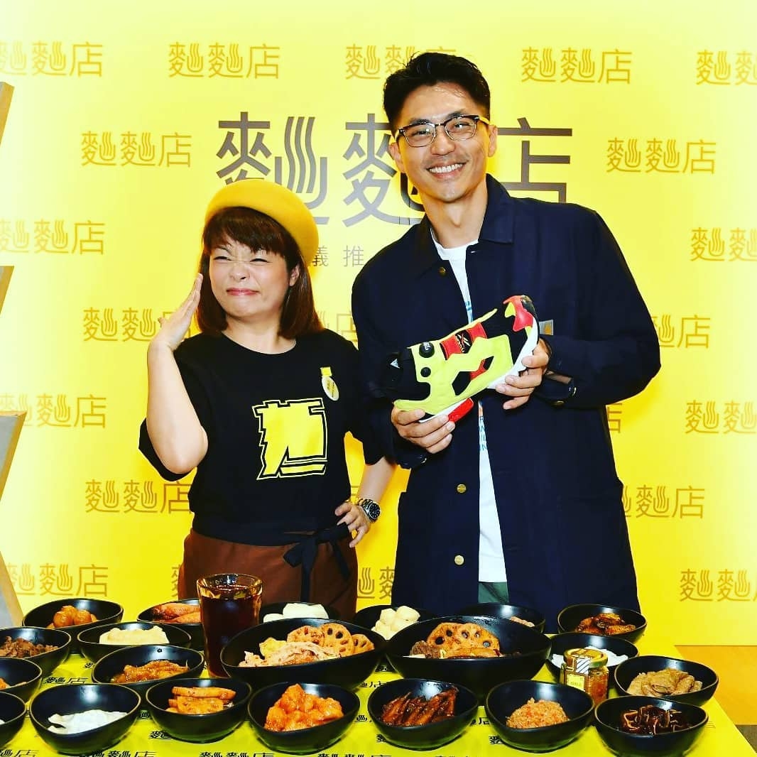 早霸王揼邪骨男聽眾子浩打電話上《早霸王》跟森美、小儀分享自己的愛情經歷