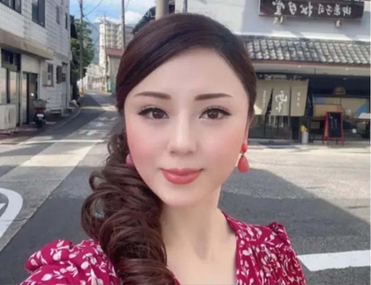 日本陪酒女高嶋理惠子(高嶋りえ子)有 200 多個Hermès手袋,一間房子裝不下。