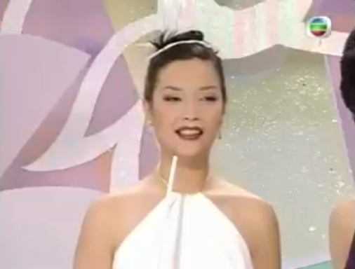 畢嘉麗坦言大家姐的好成績令她相當大壓力。