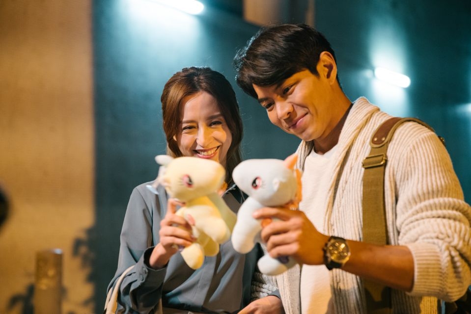 女友經常去二手免費市集或者跳蚤市場,撿一些布娃娃、坐墊、木頭、相框等的奇怪東西!