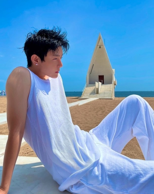 富二代千金總是有著嬌俏華麗的形象,不過這位女生網紅皇甫聖華(Sam)就不同了