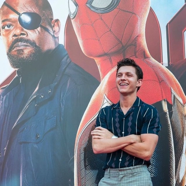 Tom Holland跟Zendaya在前兩部《蜘蛛俠》未公開戀情,不過兩人之間的感情早已萌芽!