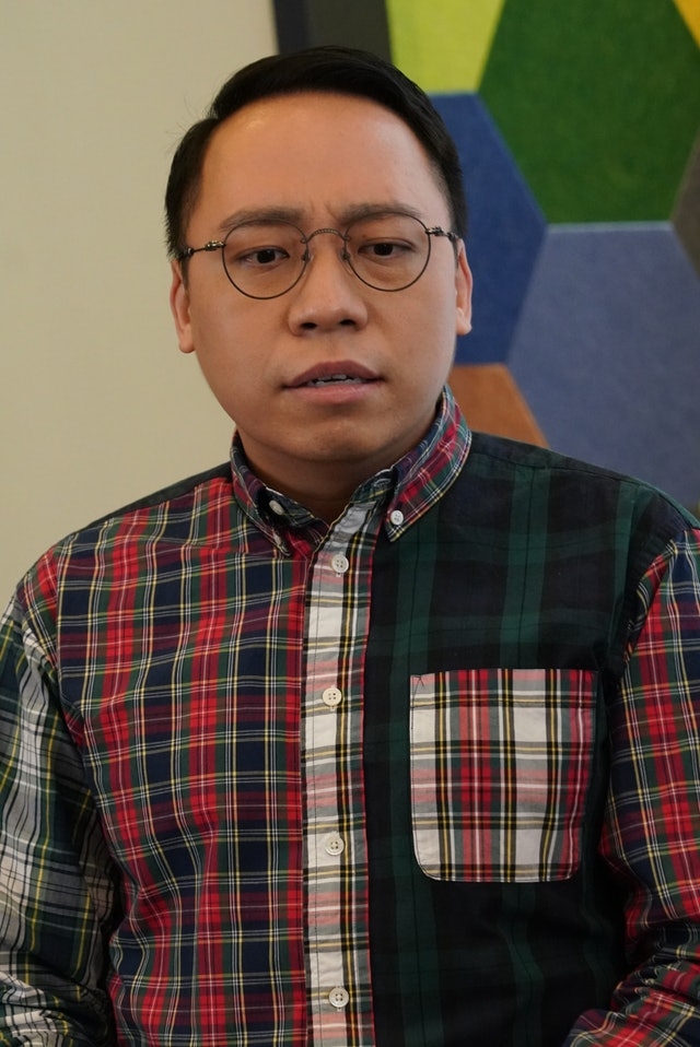 C君(鄭詩君)近日由TVB藝人升任無綫 J2台的創意總監,不過在淡出幕前之前仍有宣傳近日有份拍攝的劇集《把關者們