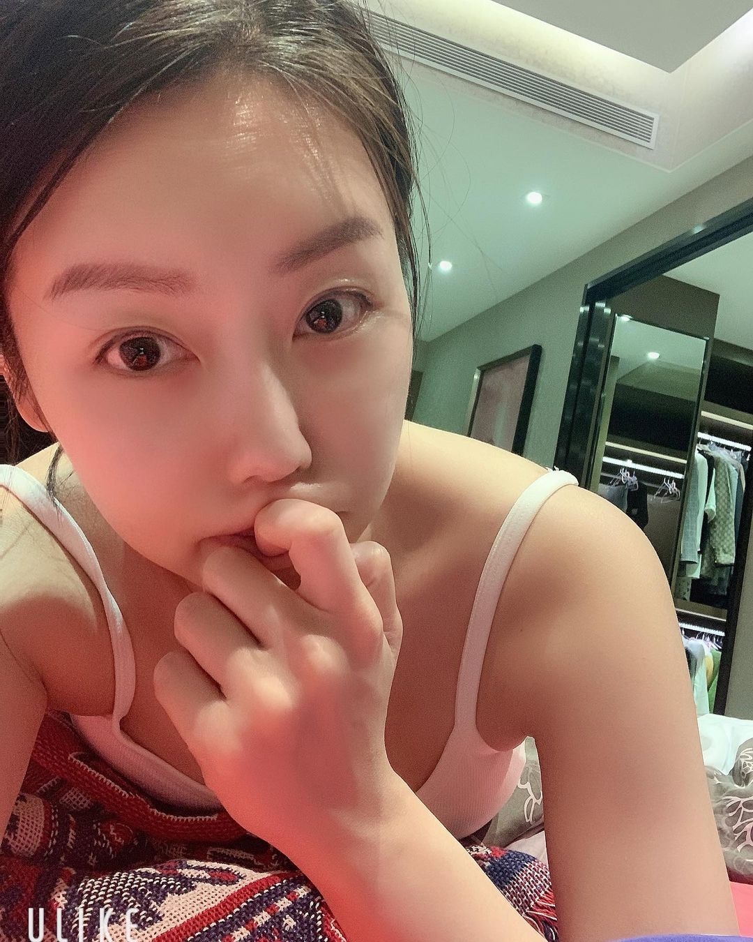 張韋怡亦擁有自己的專屬衣帽間~