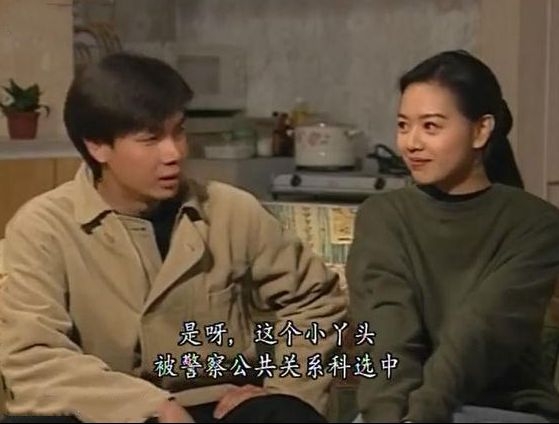 朱慧敏被傳媒拍到與梁榮忠疑似在車箱內發生親密行為!