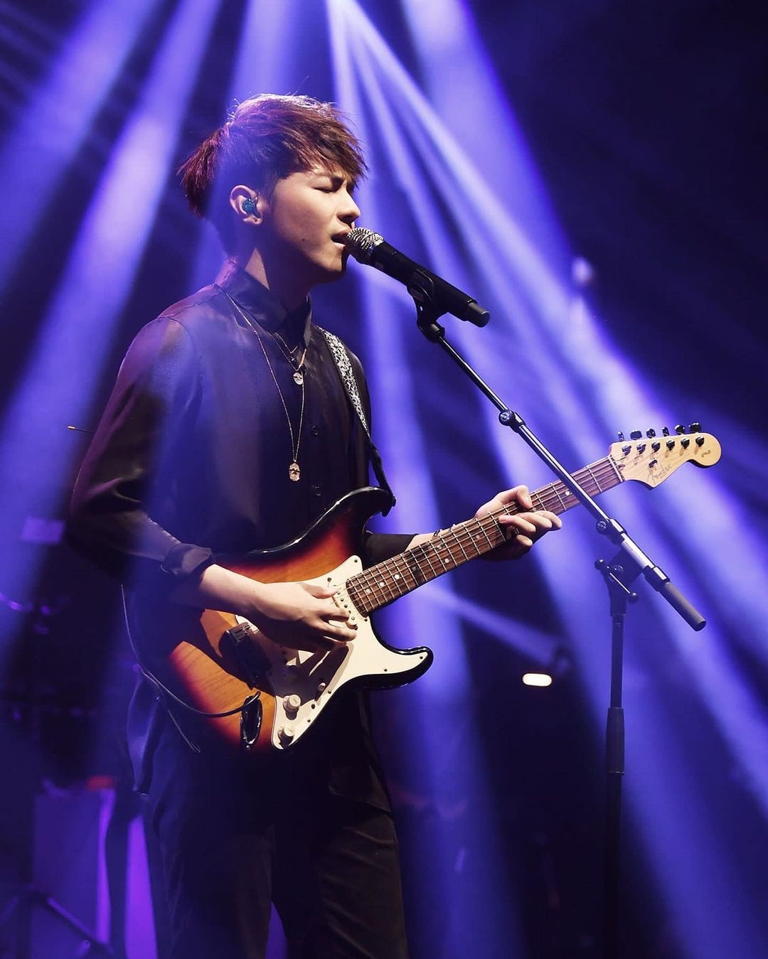 第一個換飛門檻就是在指定期間內於 Club Shopping 消費現金淨額每滿100元,就可以獲得一次抽獎機會,換言之消費愈多,抽獎的機會就愈多!