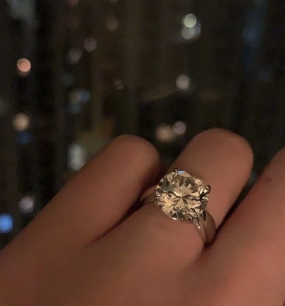 陳苑澄未婚夫Gary早前就被起底是酒行太子爺,文質彬彬和 Tania 十分登對