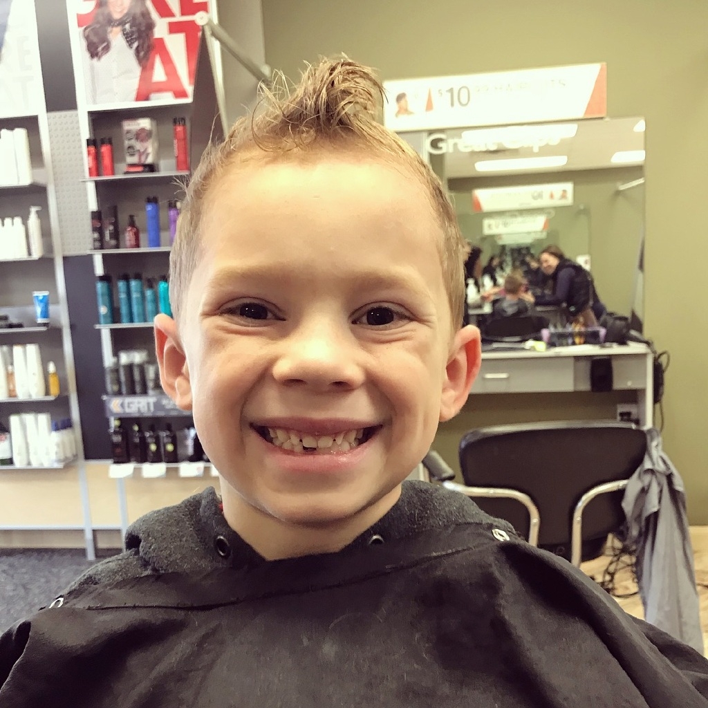 Gavin 的表情包的確為全球網民增添了不少樂趣,希望 Gavin 能夠健康快樂地成長,以後可以隨自己的心地笑著吧!