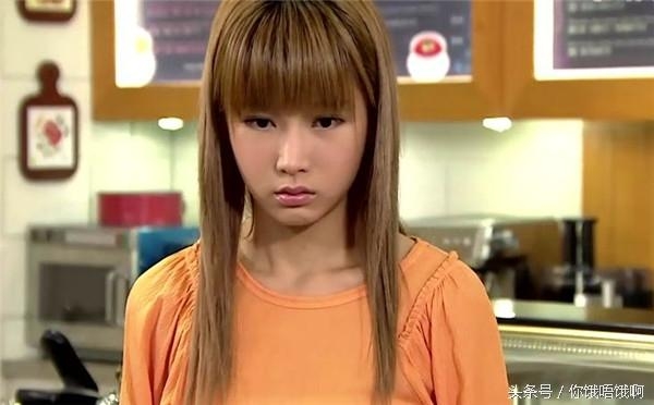 港女對此感到十分無奈,認為他管太多