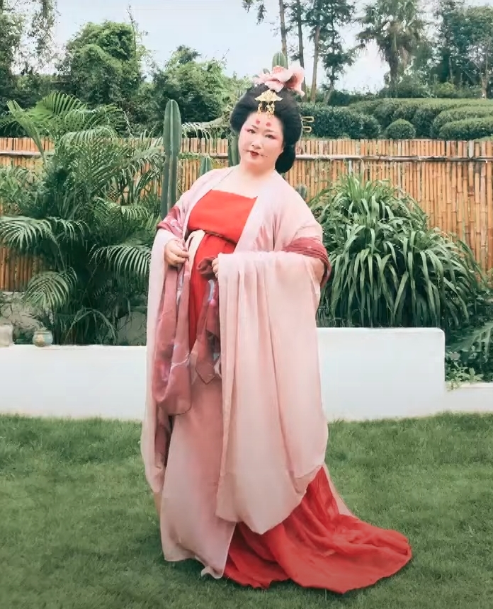 《大有可為的我》自稱「漢服推廣人」的她指這是她的風格和對文化的欣賞