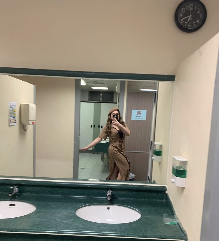 Serrini搞笑回覆「過左數先啦」配以笑喊emoji，後來被網民反擊「網絡騙案就係咁」！