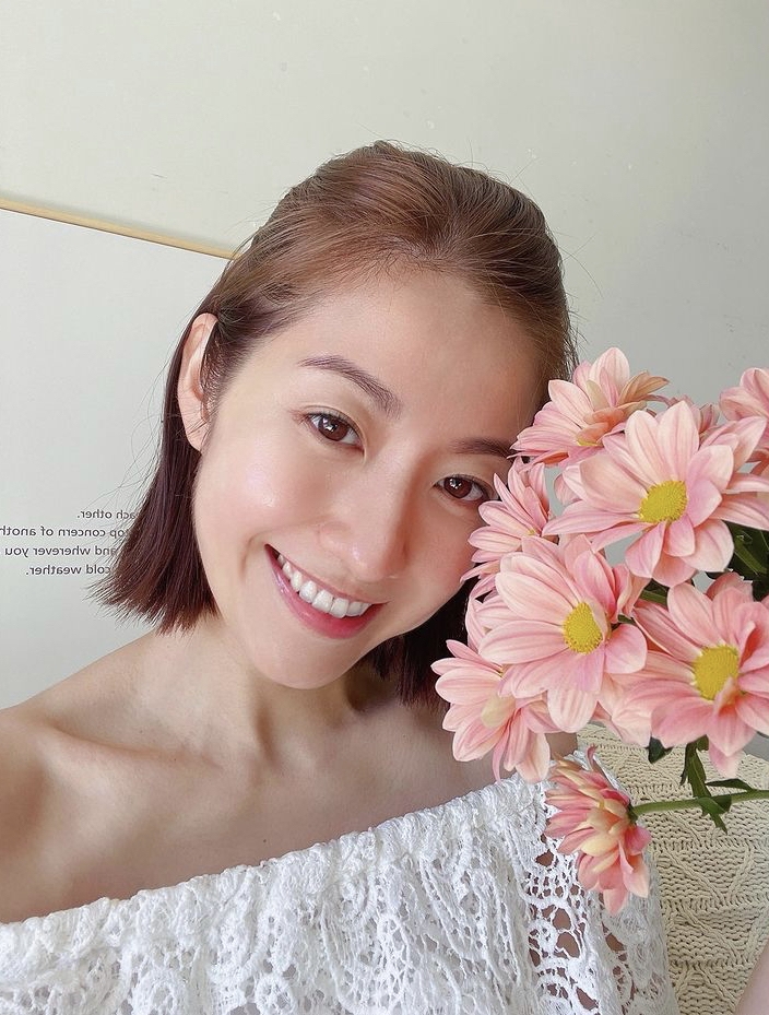 今次Yoyo飾演的角色更可以擺正牌扮靚,有別於過往飾演的女強人、事業型角色
