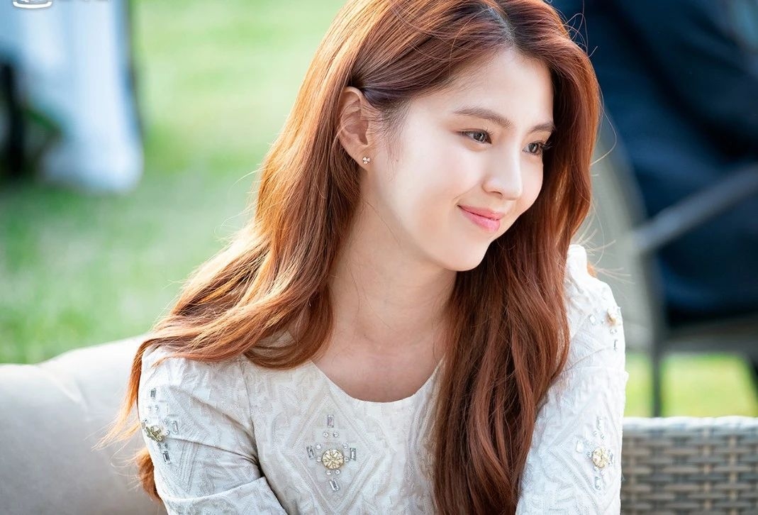 樓主表示「好難想像靚女／交際花一日會有幾多人搵」！