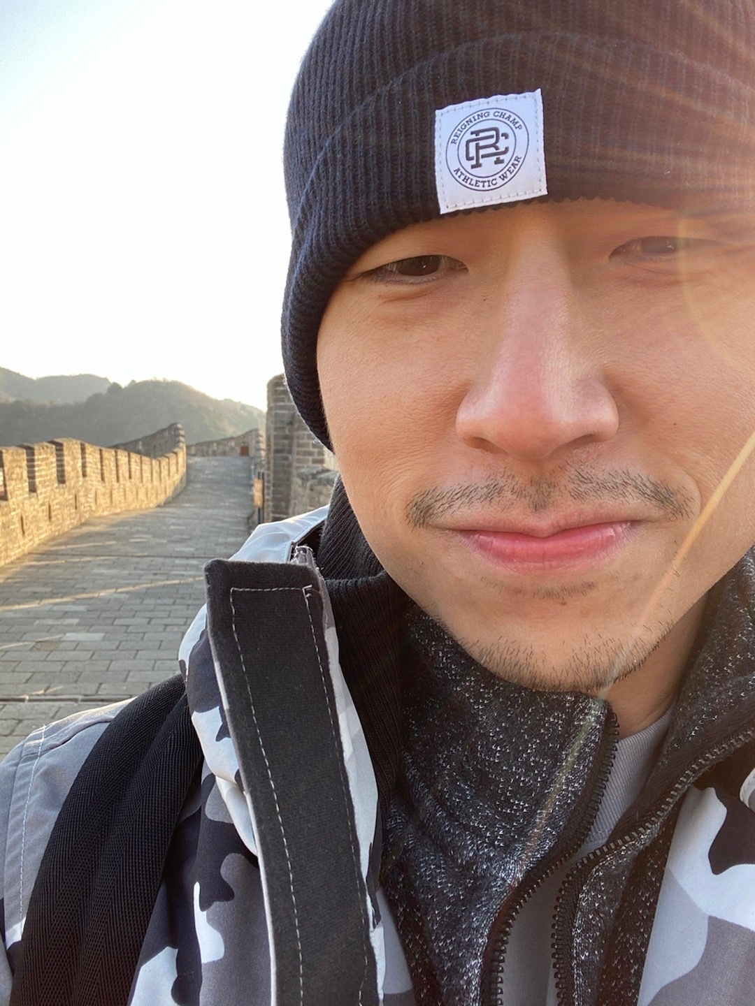 有網民就認為施伯雄已經「通過官方認証」,確信兩人是一對!