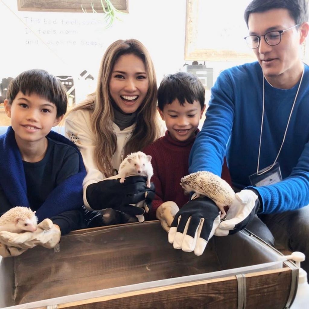 黃婉君 Rosanne 婚後育有兩子白迅Dylan 和白晨Daniel