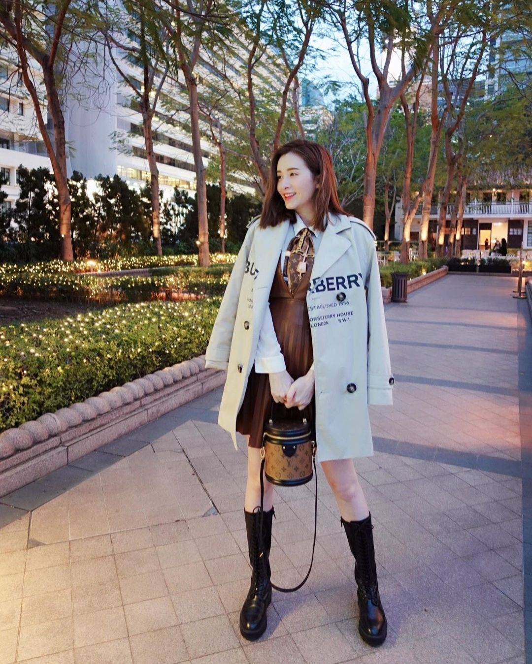 雖然 Jess 幾乎每位前男友都是非富則貴,令她被外界質疑是在「釣金龜」