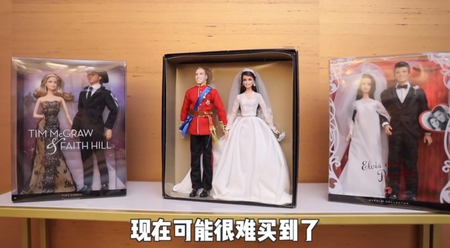 余晚晚豪宅中的 Barbie 公仔亦很有特色,有不同的國家樣子及穿搭