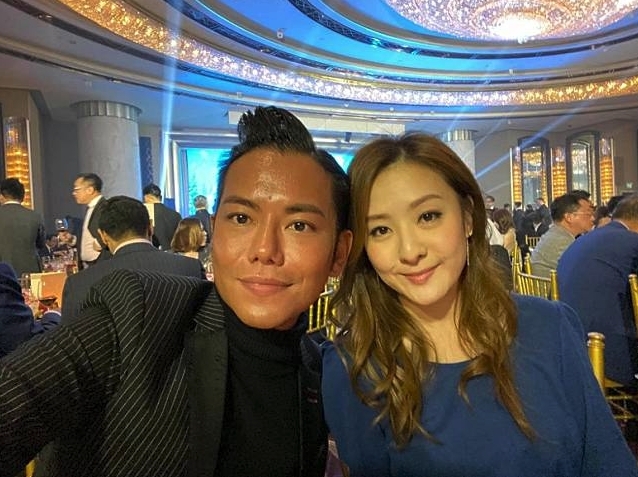 其後戴夢夢被指戀上經營茅台生意的商人何偉略(Dell),更曾在男友的生日會上以女主人的姿態招呼賓客