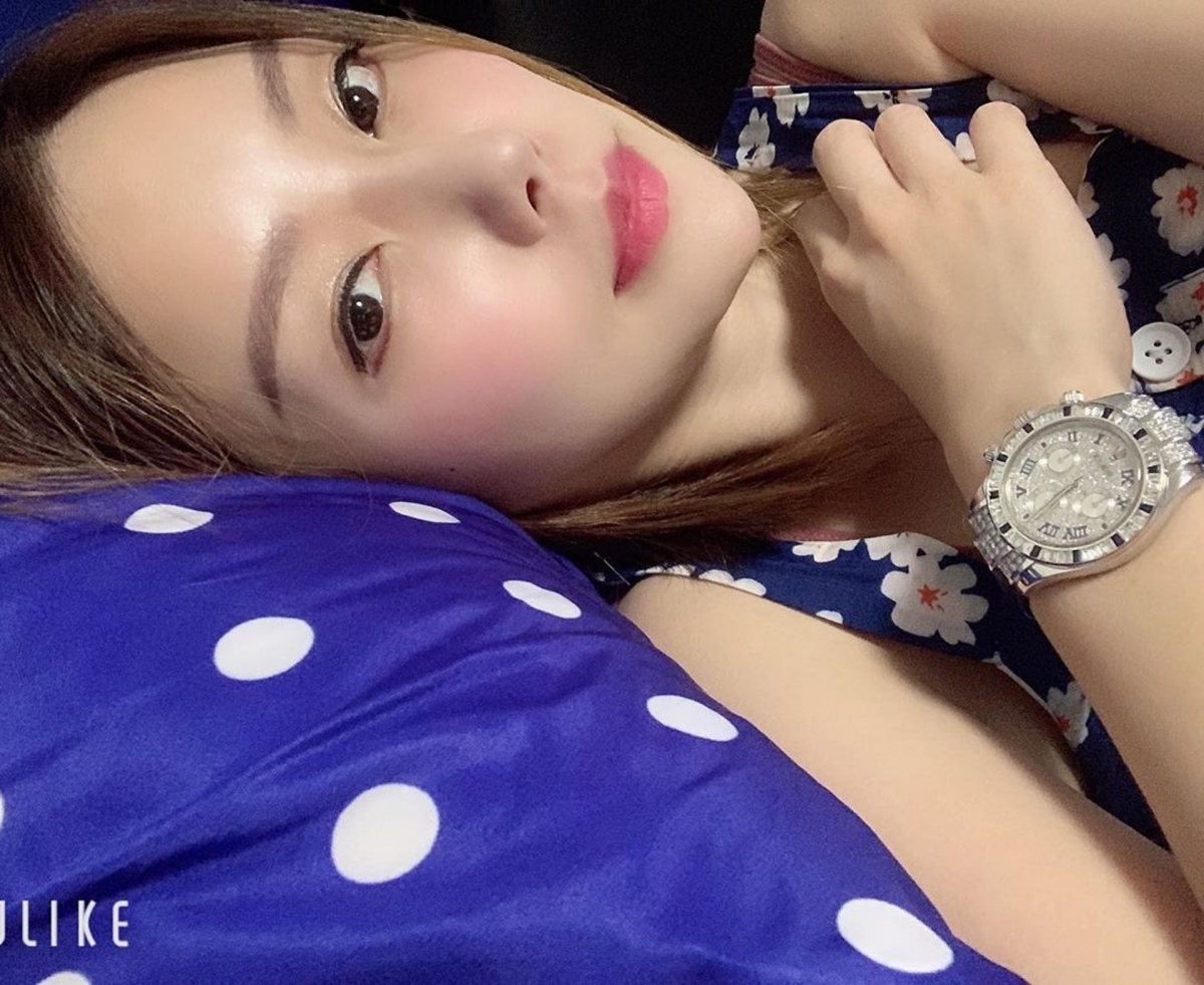 張韋怡每隻錶價值連城,等於一層樓的首期~