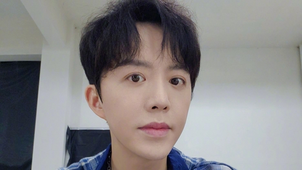 「李某迪(男,39歲)」警方指二人坦認違法罪行