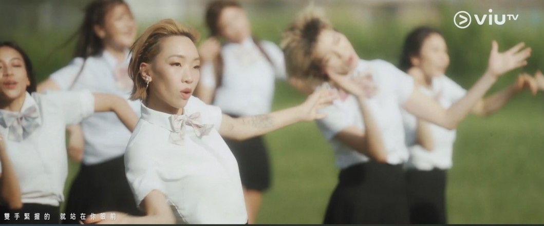 《全民造星4》MV 開播!有反對TB及基男的網民似乎想法分明,留言指男就是男、女就是女