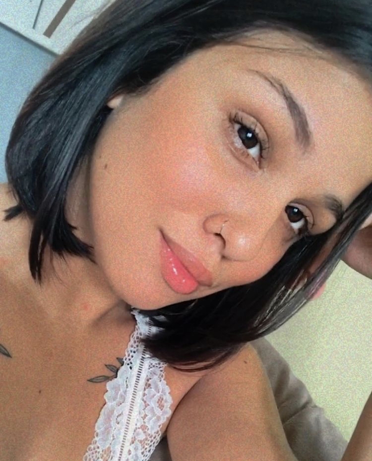 Jenneffer Souza是巴西一名頗有名氣的網紅,在社交平台TikTok擁有9.4萬粉絲!