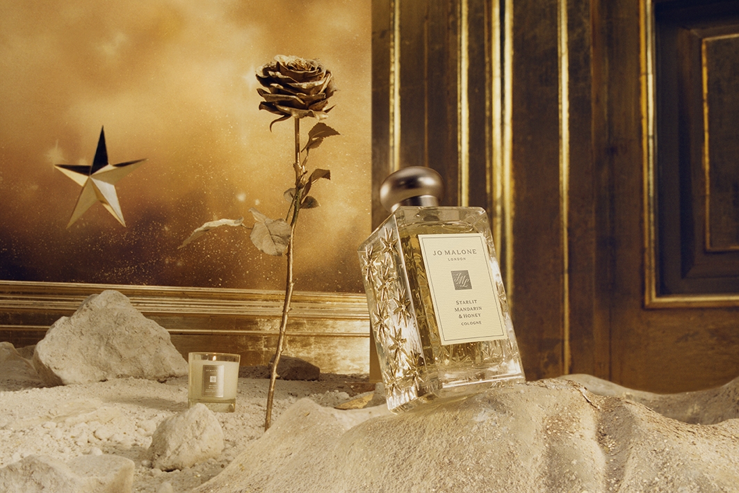JoMalone London今年推出另一款聖誕限量香水「星光柑橘與蜂蜜古龍水」