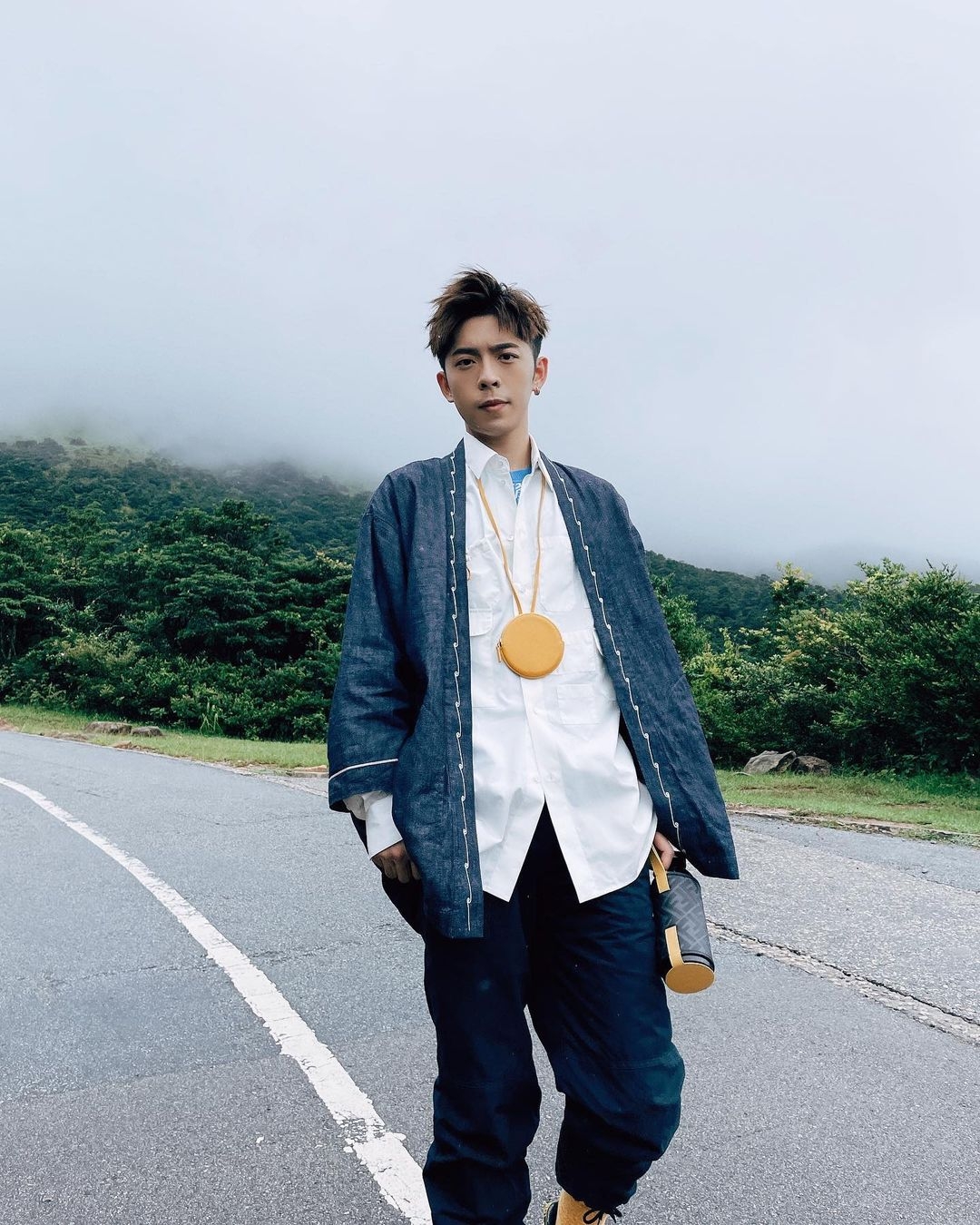 而第二個換飛方法,不但可以換領入場門票2張,而且更可獲得千載難逢的合照機會,門檻就自然高得多!