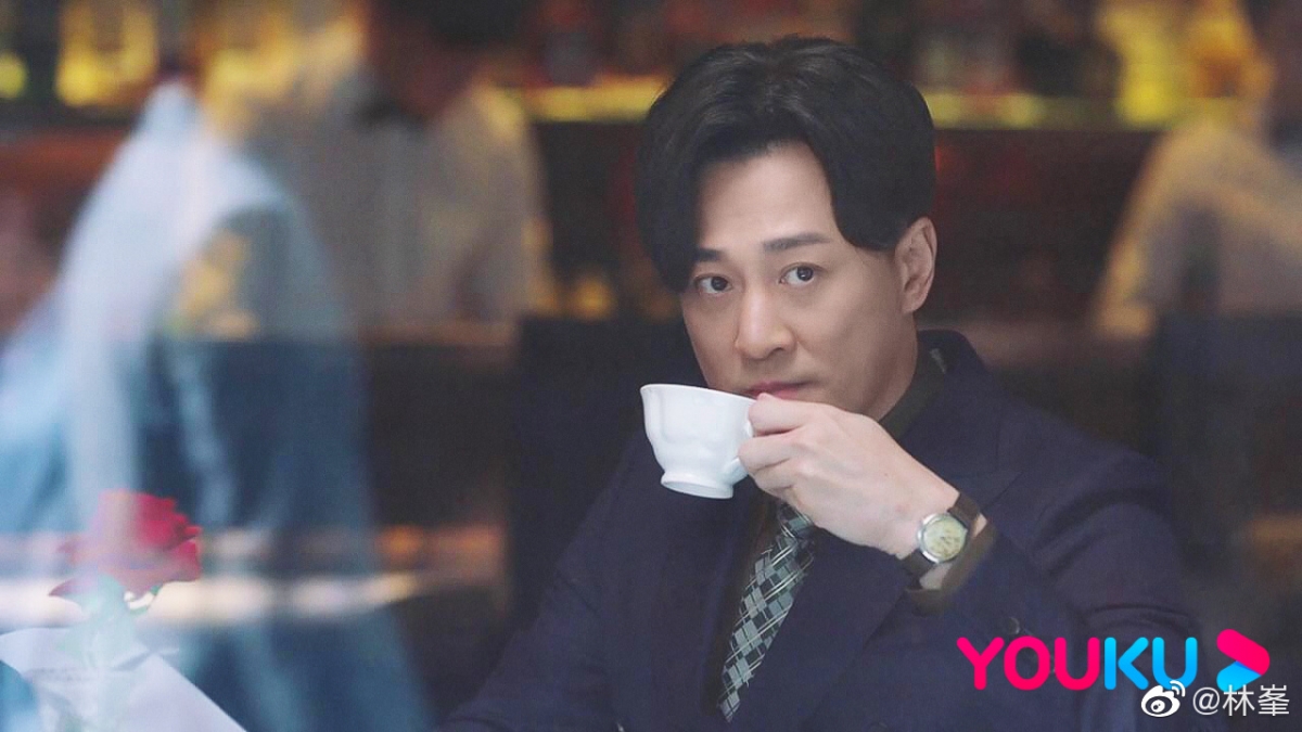 有不少網民笑指林峯的髮型實在太有年代感！