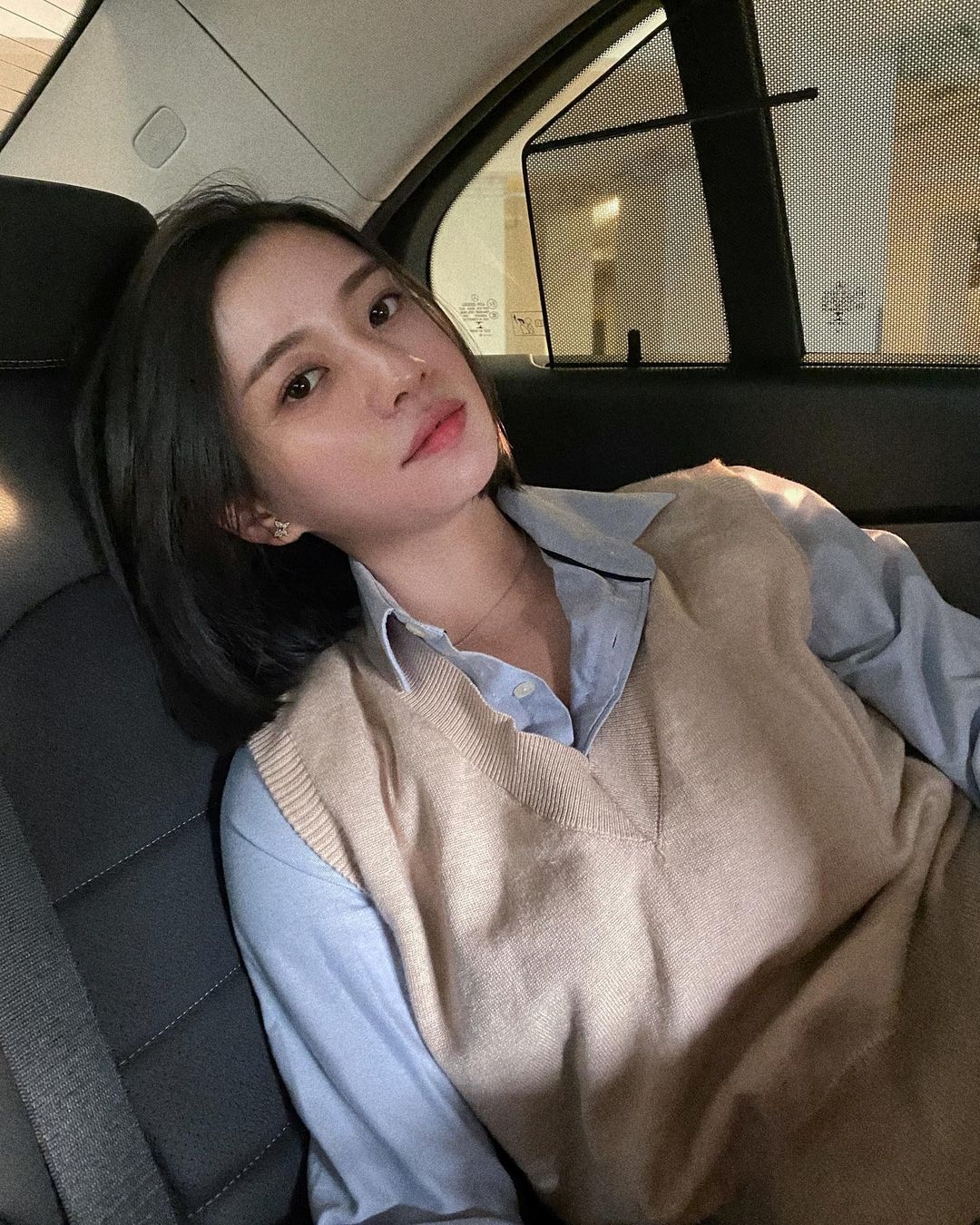 她更謂大家看到的網紅照都必定修過圖，不過拍攝影片就因為沒辦法修圖，而令她常常感覺很沒有安全感