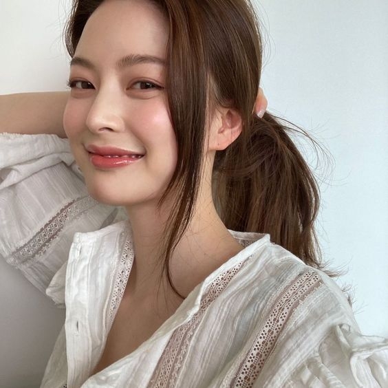 秋冬乾燥,唇乾原因可能是日常塗抹潤唇膏塗抹次數不夠,也有機會是成份不適合膚質