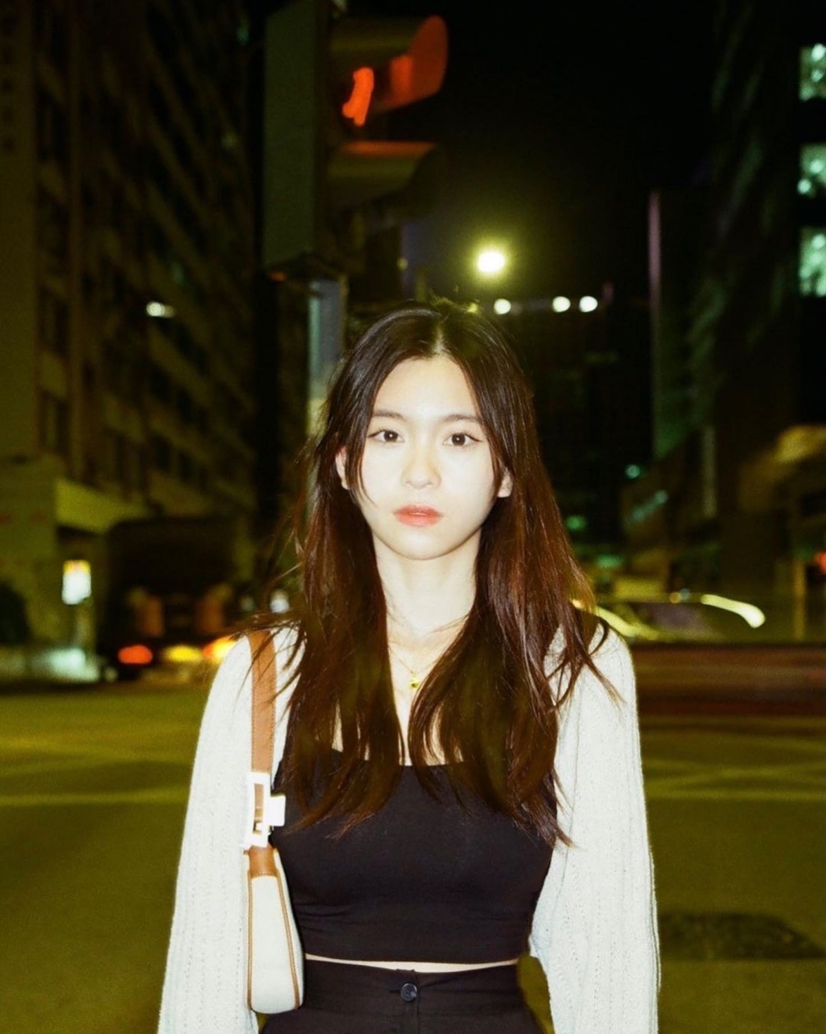 全民造星4花姐及梁祖堯則大讚阿妹(黃敏蕎)外貌漂亮、夠高