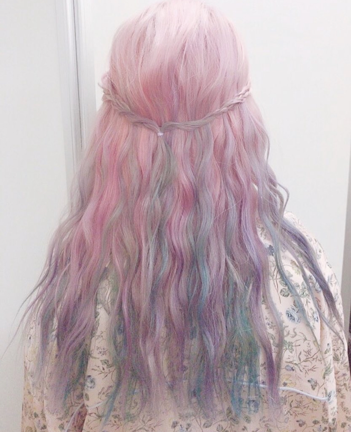 粉紅X粉藍兩種夢幻髮色結合！