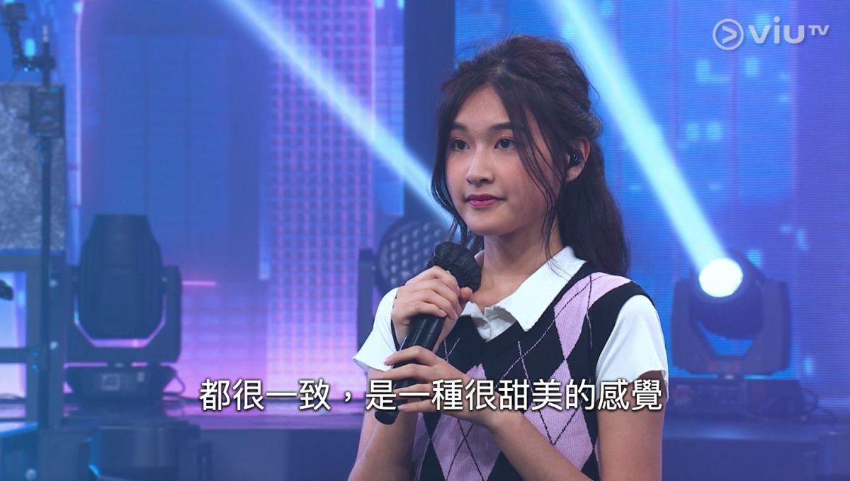 一出場氣勢已經相當磅礡的 Day，被抽中對撼擁有超強青春活力、18 歲的 Yanis，不過依然一點也不怯場，充分發揮極強的壓場感，絕對有韓國女團的架勢。