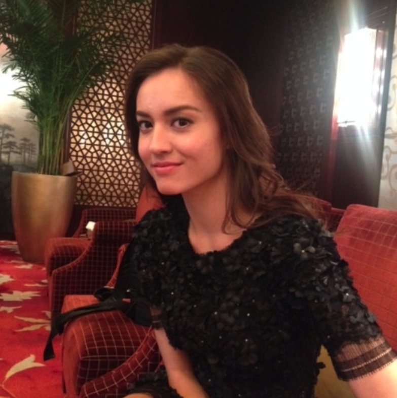 有傳洗米華的情人Mandy Lieu將名下的西半山豪宅「珒然」的高層單位抵押還債!