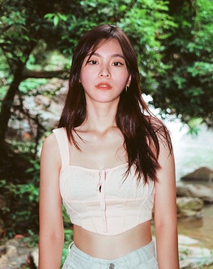 阿妹更被網民指似年輕的Miki楊愛瑾,有香港女團的感覺